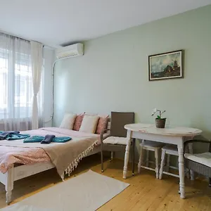 Copenhagen Adorable And Cosy Apt In Calm District Sofia